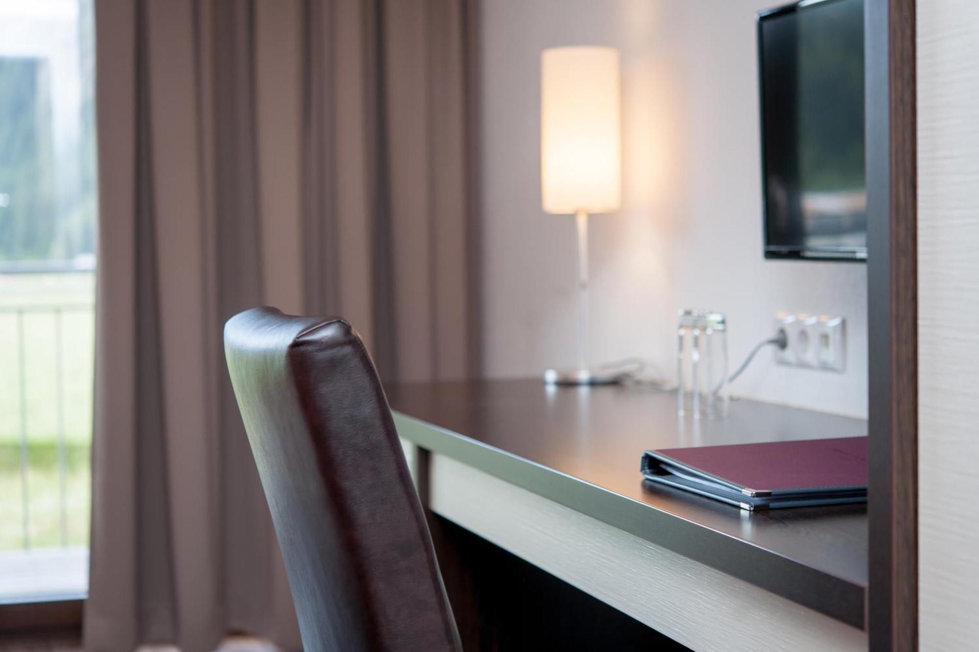 Hotel Bergwelt Langenfeld Ngoại thất bức ảnh