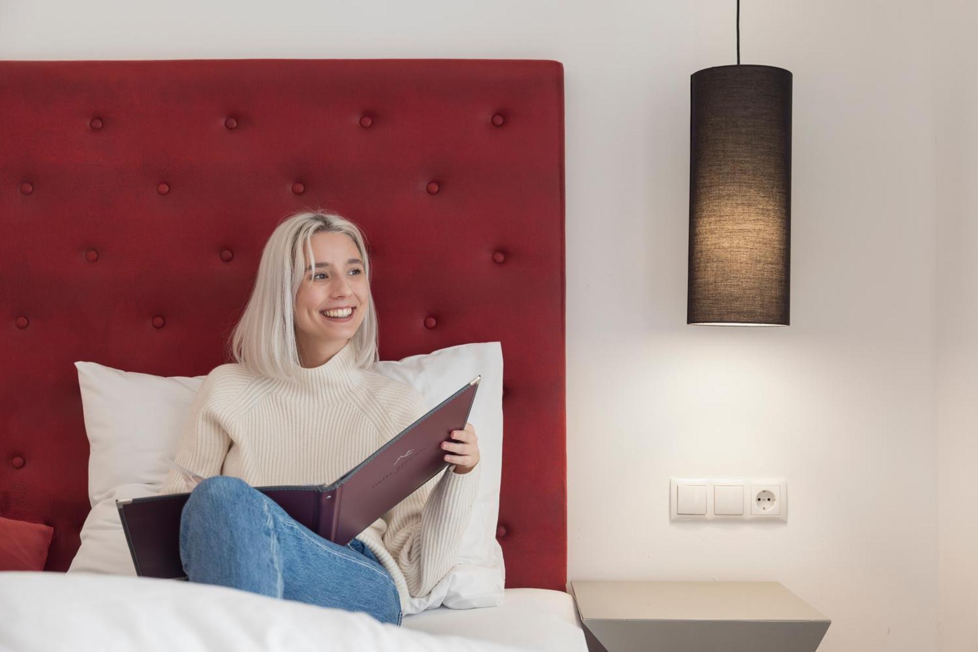 Hotel Bergwelt Langenfeld Ngoại thất bức ảnh